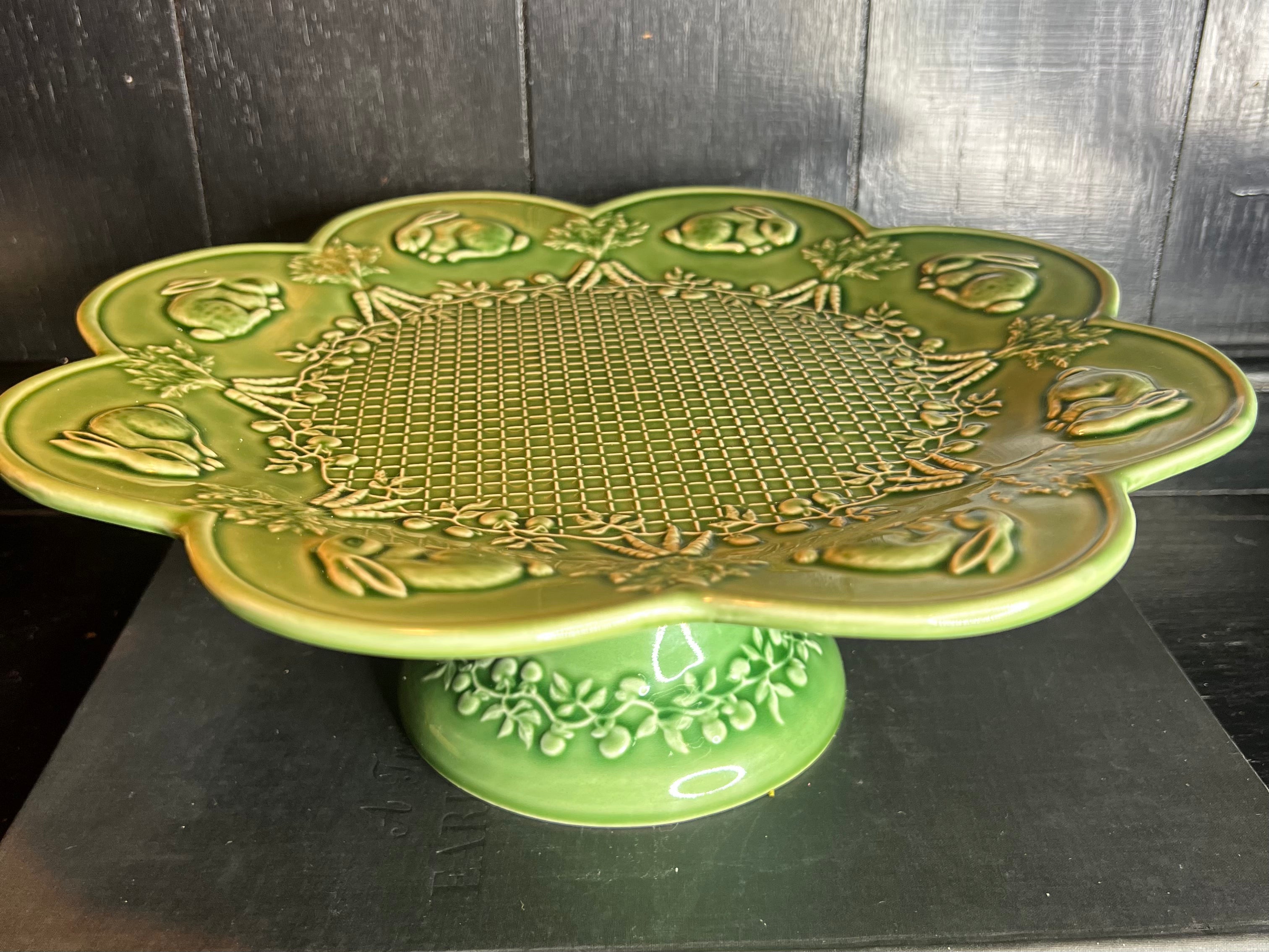Bordallo Green Bunny Cake Stand