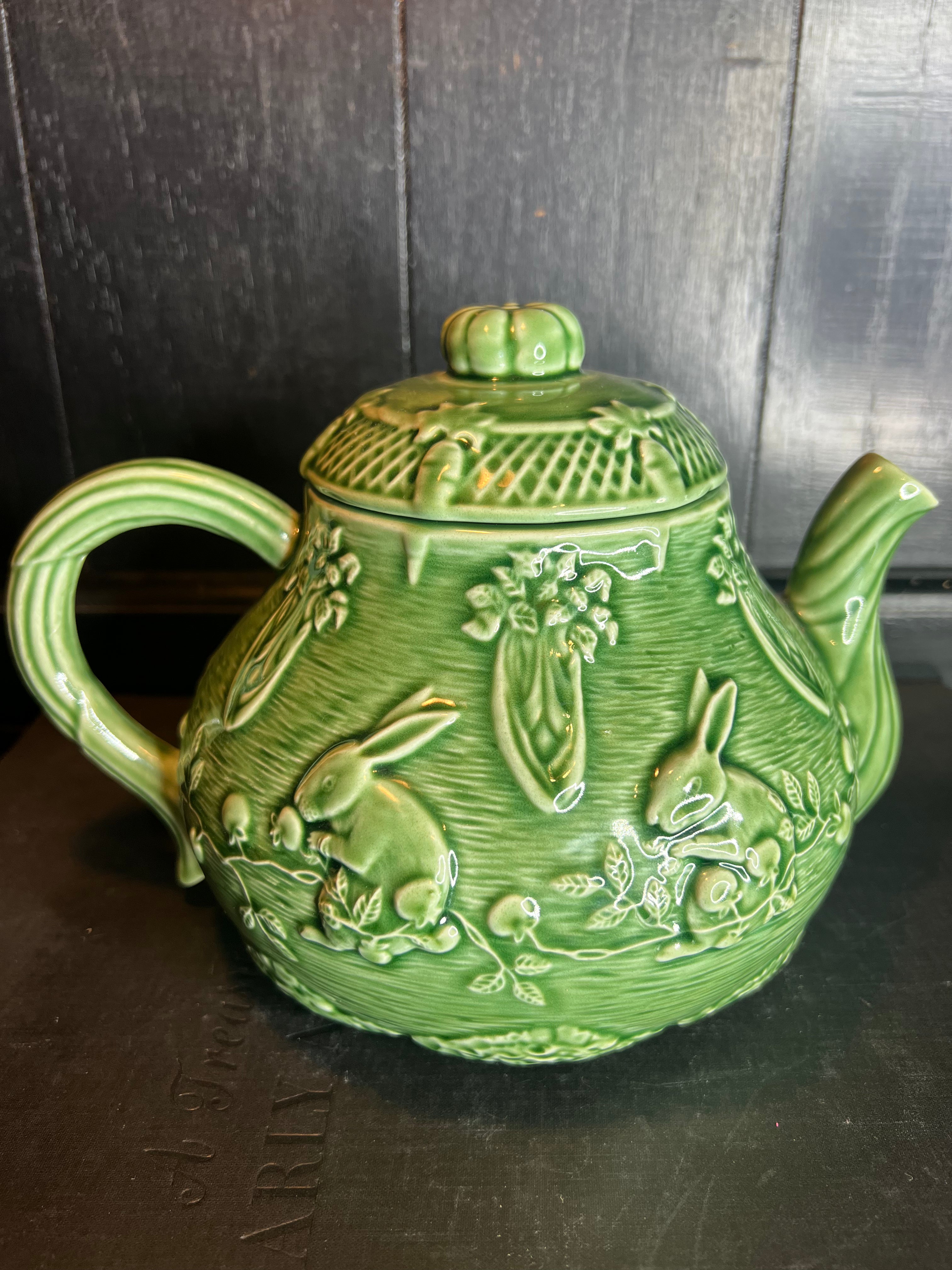 Bordallo Green Bunny Tea Pot