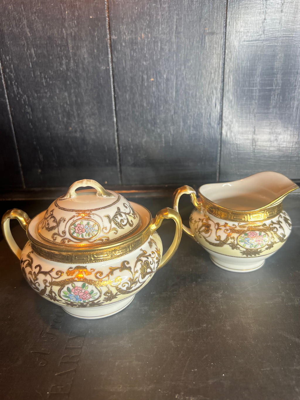 Nippon Sugar and Creamer with Callout