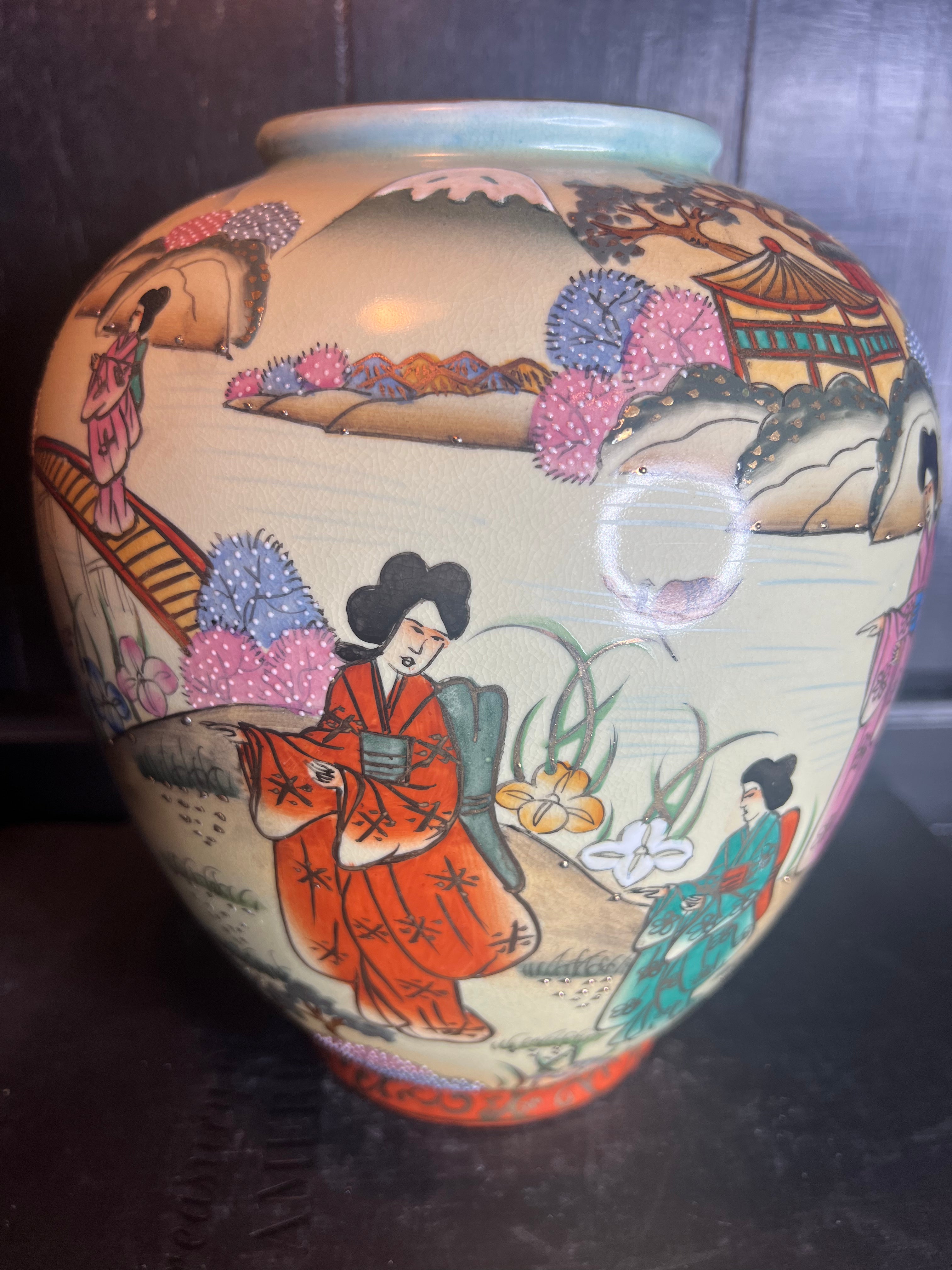 Satsuma Nippon Geisha Vase