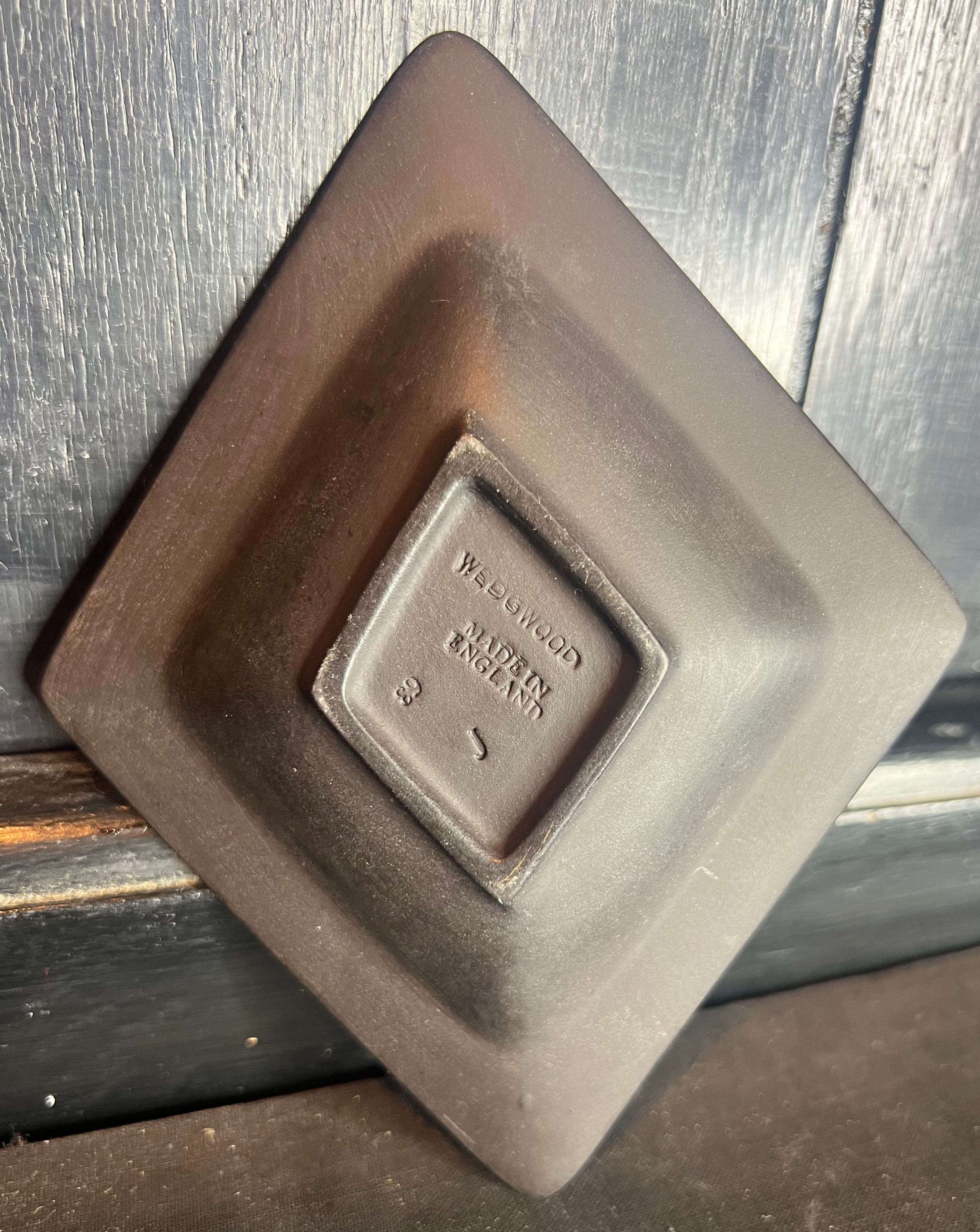 Wedgewood Basalt Diamond Tray