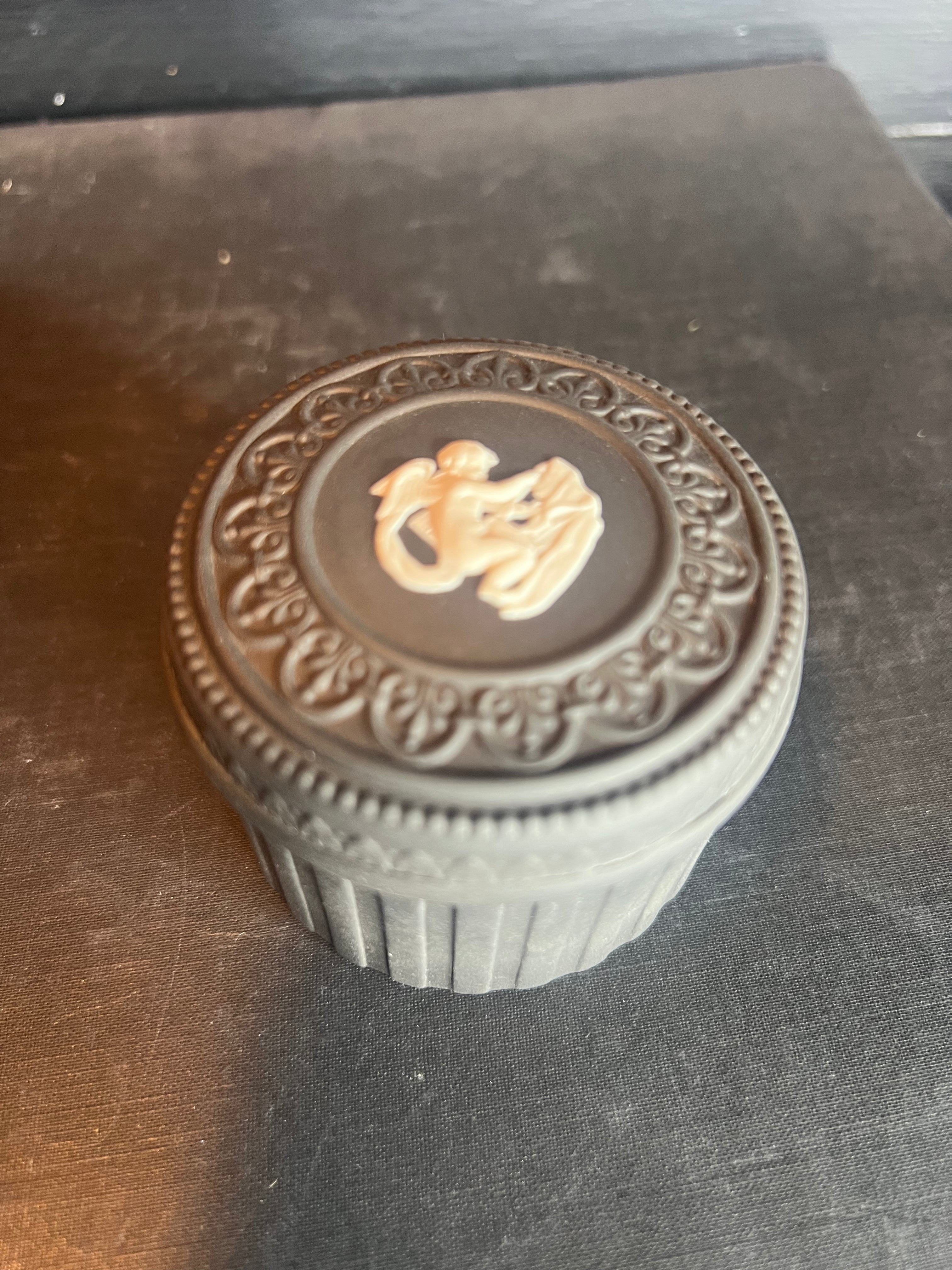 Wedgewood Basalt Pill Box